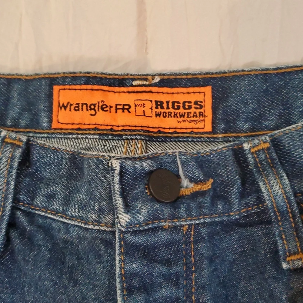 Wrangler FR Riggs Workwear Mens  Blue Jeans sz 35 ×34